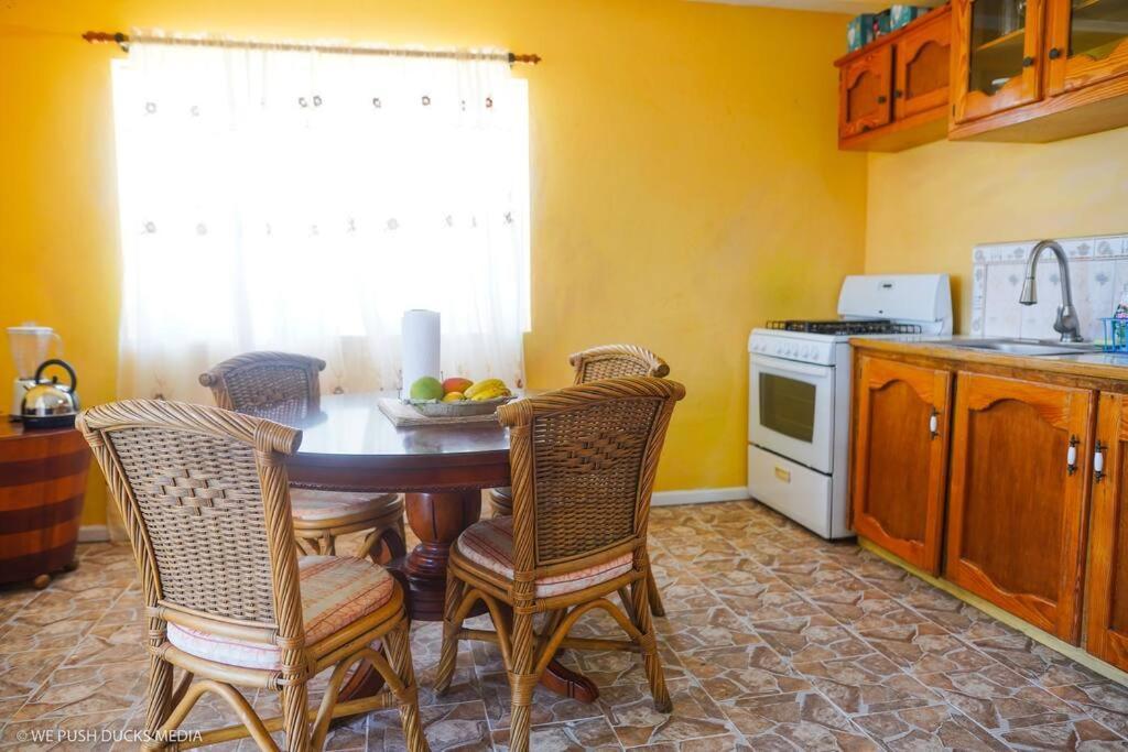 Belle View-Tulip Laborie Exterior foto